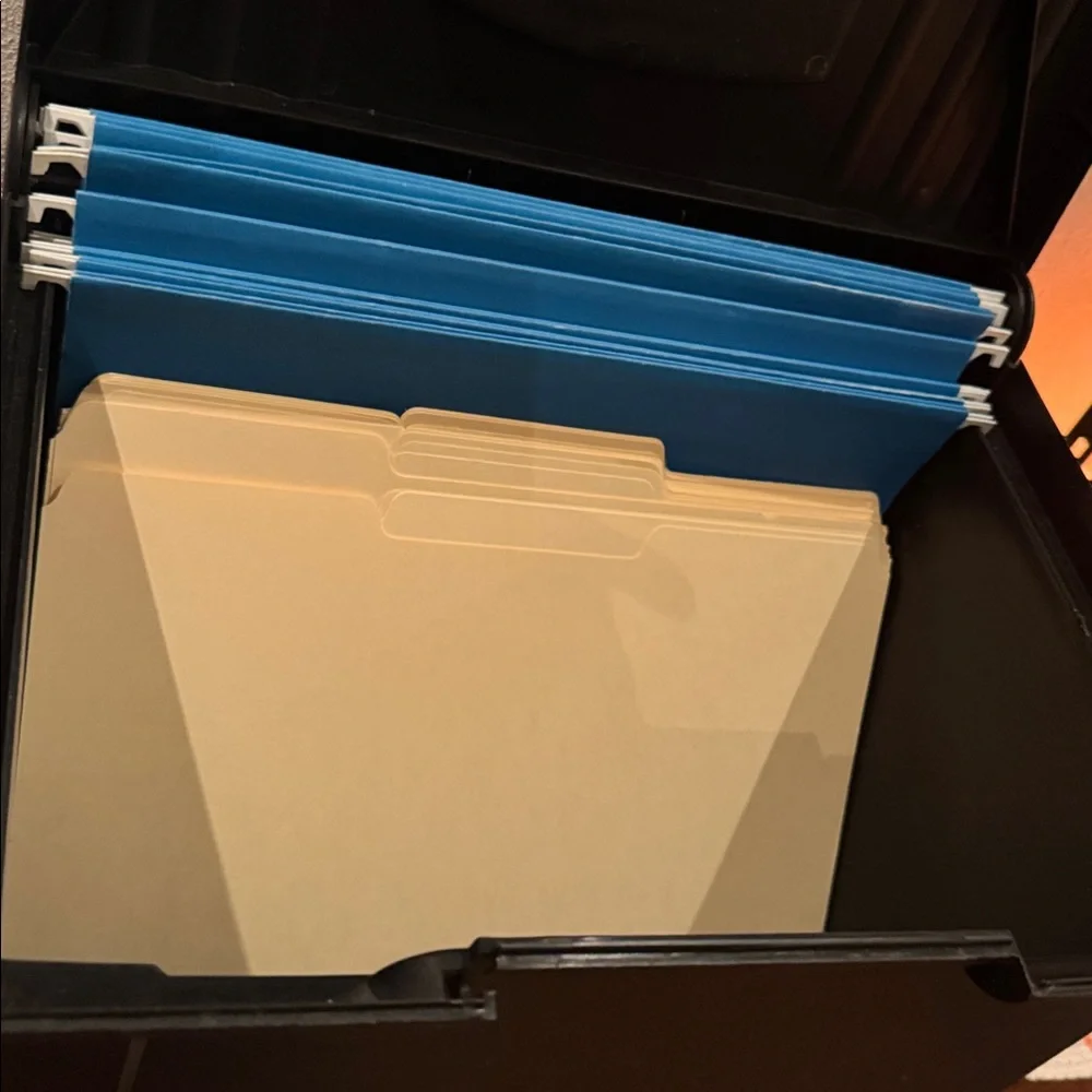 Plastic Portable File Box with File Hanging Folders and Manila file folders